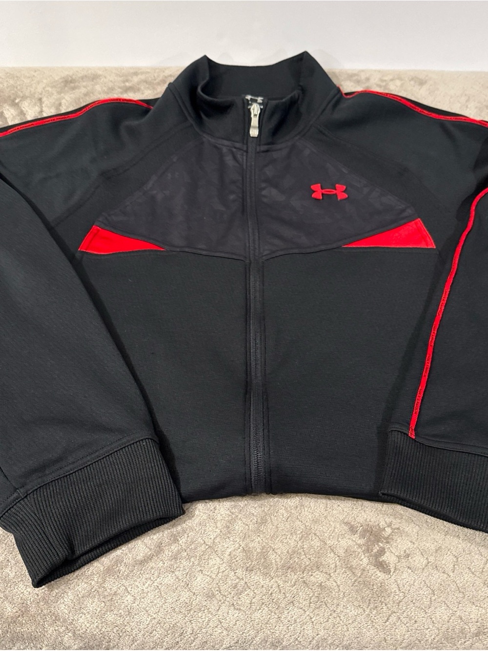 Men’s Under Armour Track Jacket - Size XL - Black/Red Full Zip